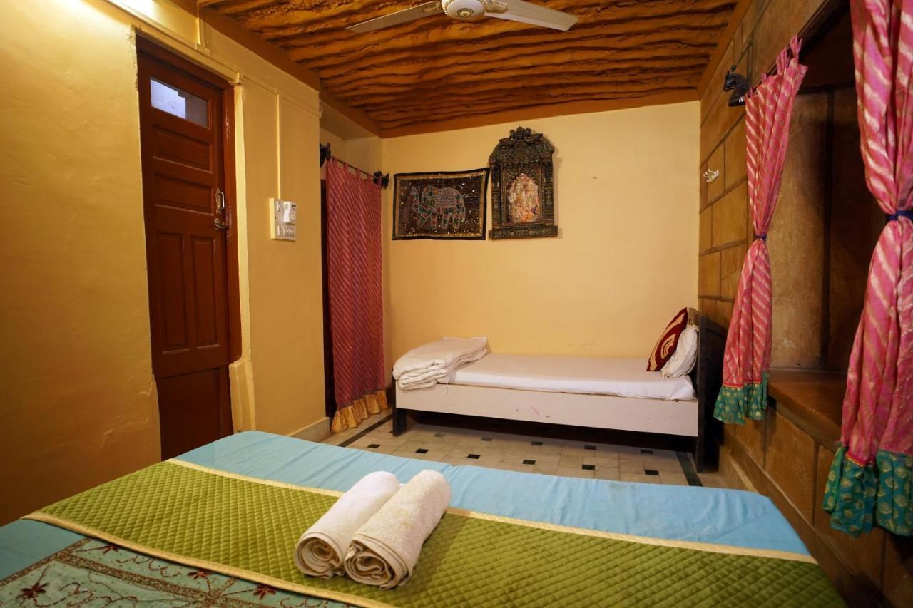 Hotel Surja Jaisalmer Ngoại thất bức ảnh